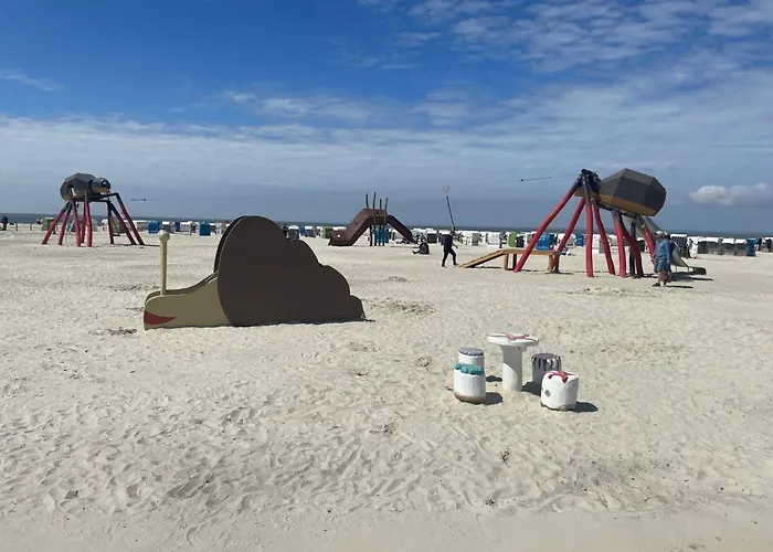 In Mit Grossem Garten By Interhome